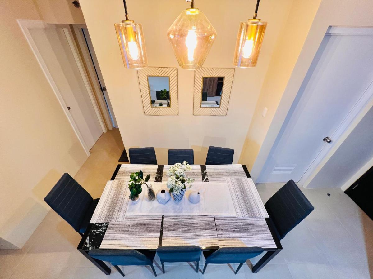 Апартаменти * *P Fantastic 2Br Option For 8 Ілоіло Екстер'єр фото